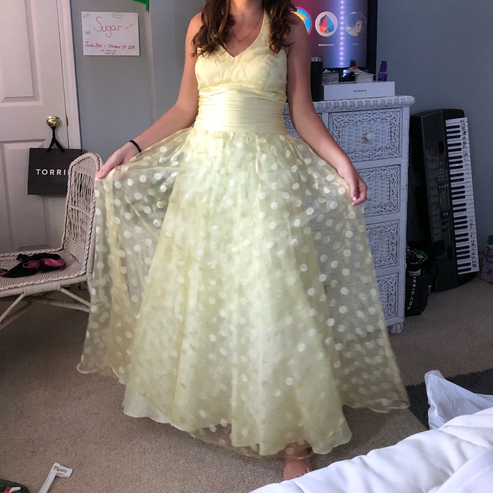 Belle prom dress!!! (size seven)